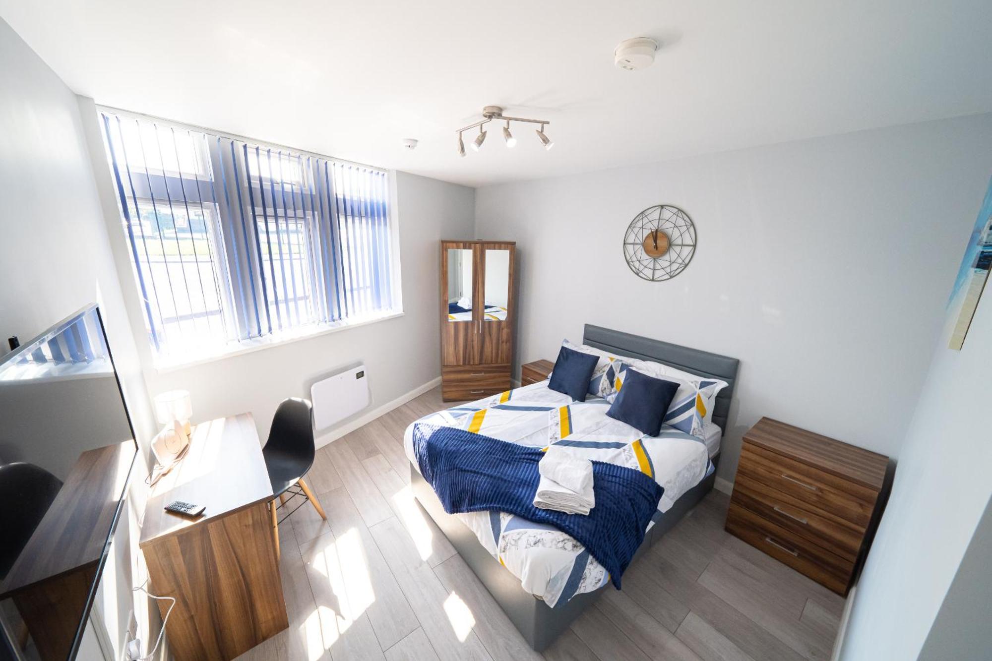 Stylish Studios With Ensuite, Separate Kitchen, And Prime Location In St Helen St Helens  Habitación foto